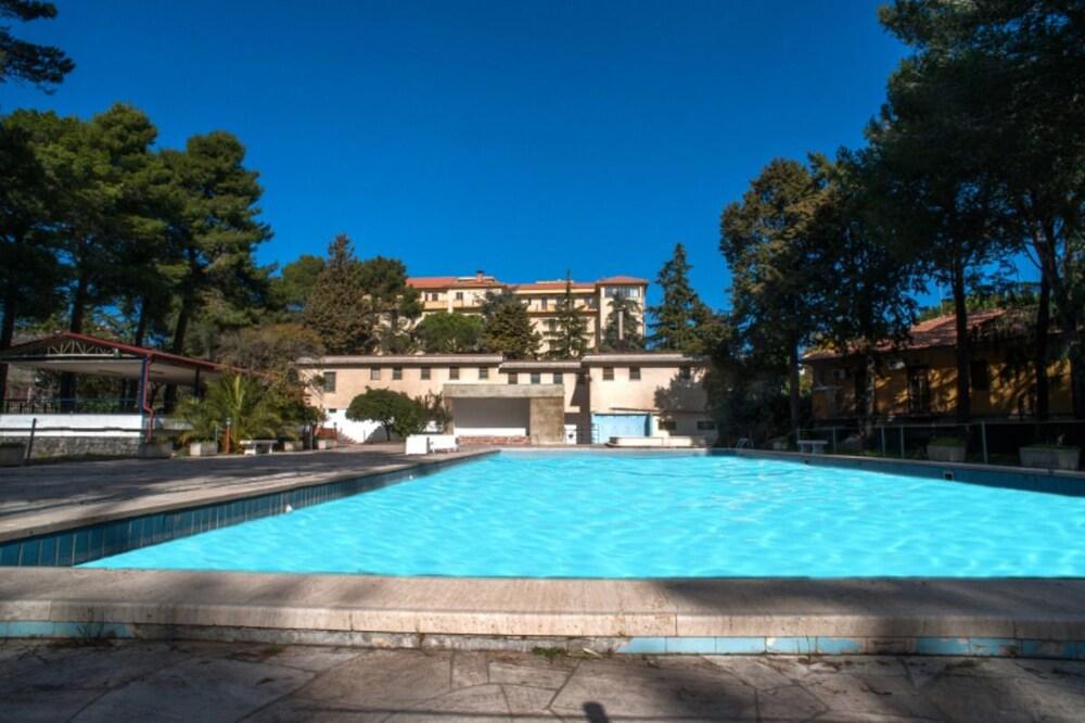 Allegroitalia Etna Pedara Hotel Exterior foto